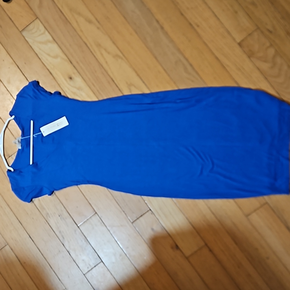Women's shortsleeve knee-length blue dress, size small